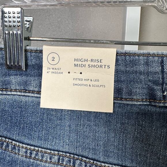 Universal Thread Medium Wash Distressed High-Rise Midi Denim Shorts US Women's 2 - Picture 4 of 6